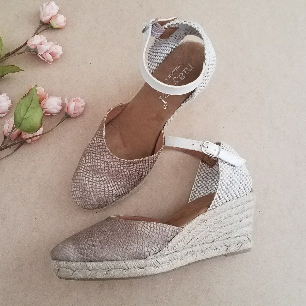 NWOB Maypol Espadrille Wedges Sz 10